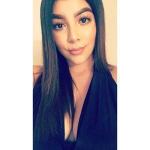 Meet your Posher, Andrea